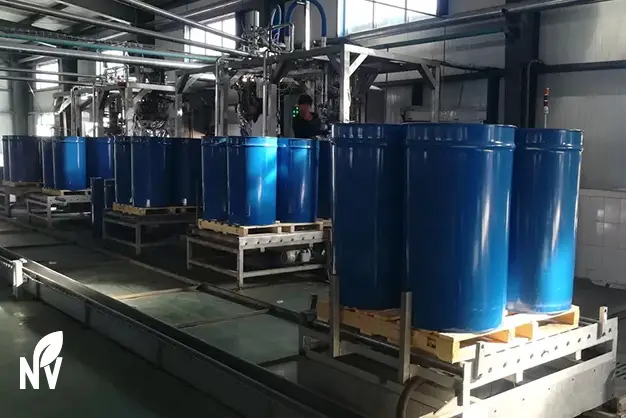 Aseptic filling machine in a sterile environment